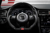 APR karbónový volant VW Golf 7 - DSG strieborné švy