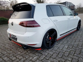 Maxton Design stredový spoiler zadného nárazníka VW Golf VII GTI CLUBSPORT - carbon look