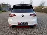 Maxton Design bočné spoilery zadného nárazníka VW Golf VII GTI CLUBSPORT - carbon look