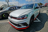 Maxton Design spoiler predného nárazníka VW Golf VII GTI CLUBSPORT - čierny lesklý