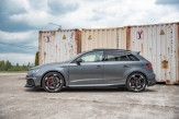 Maxton Design bočné prahové lišty Racing Durability AUDI RS3 8V Sportback - čierny + lesklé krídielka