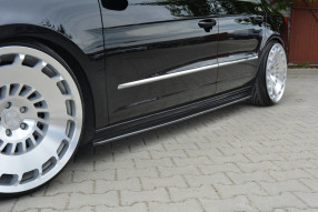 Maxton Design bočné prahové lišty VW Passat CC pred FL - čierny lesklý