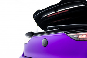 Maxton Design predĺženie zadného veka kufra 3D VW Golf VIII R po FL - čierny lesklý