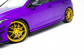 Maxton Design bočné prahové lišty VW Golf VIII R po FL Ver.1 - čierny lesklý