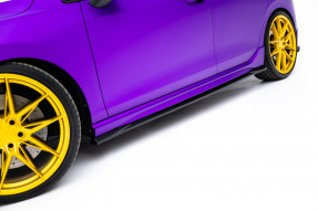 Maxton Design bočné prahové lišty VW Golf VIII R Ver.5 - čierny lesklý