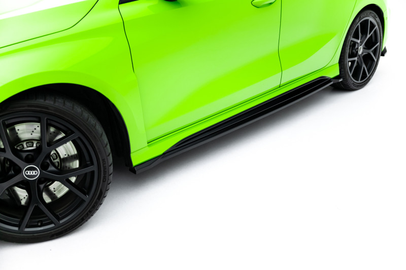 Maxton Design bočné prahové lišty AUDI RS3 8Y Sportback po FL Ver.1 - čierny lesklý