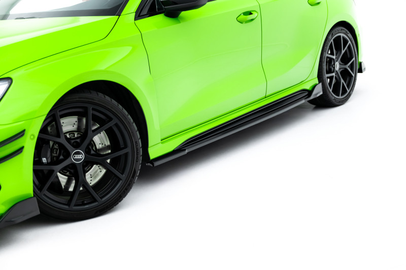 Maxton Design bočné prahové lišty AUDI RS3 8Y Sportback po FL Ver.2 - čierny lesklý