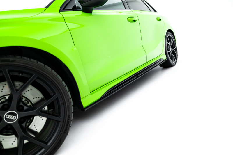 Maxton Design bočné prahové lišty Street Pro AUDI RS3 8Y Sportback po FL - čierno červený