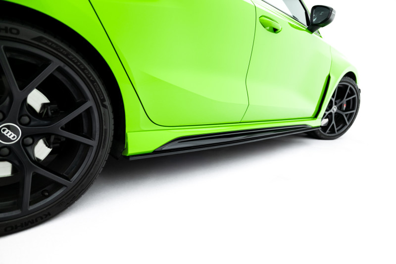 Maxton Design bočné prahové lišty Street Pro AUDI RS3 8Y Sportback po FL - čierno červený