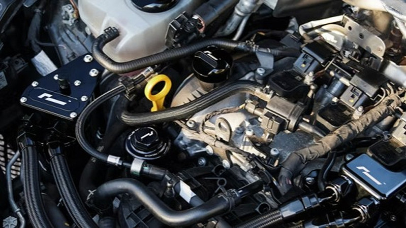 Racingline Performance Oil Catch Tank - separátor oleja 2.0 TSI EA888 Gen4 MQB + MQB EVO ŠKODA OCTAVIA IV RS, VW GOLF 8 GTI R, CUPRA LEON FORMENTOR, AUDI A3 S3 8Y