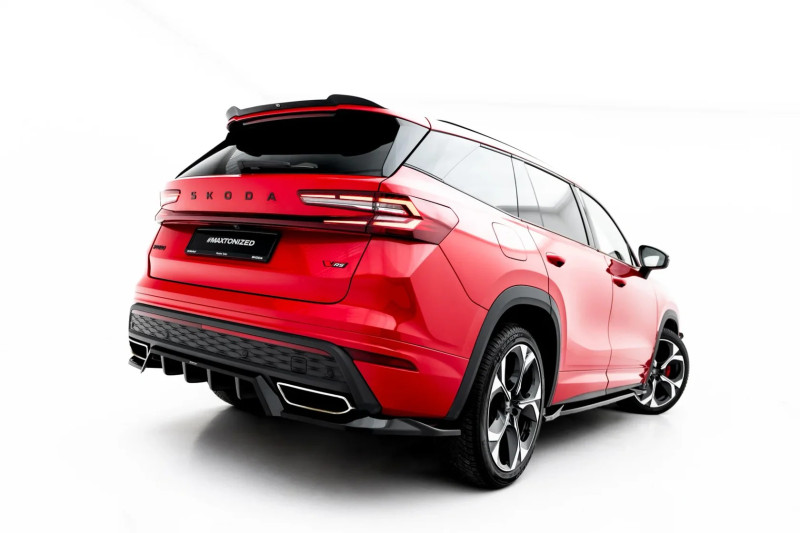 Maxton Design spoiler zadného nárazníka (s vertikálnym rebrovaním) ŠKODA Kodiaq II RS - čierny lesklý